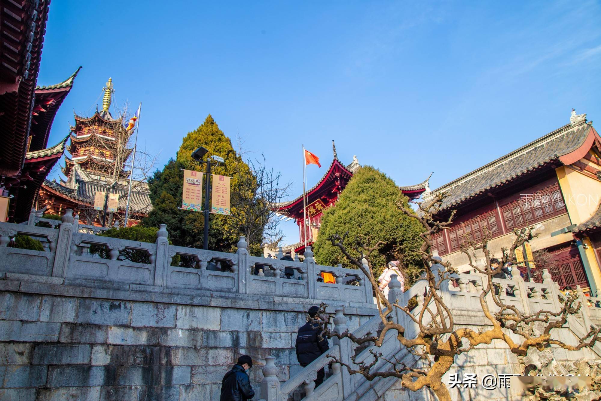 古代還被稱作為南朝第一寺和南朝四百八十寺之首,與那時候的定山寺齊