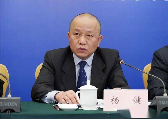 省商务厅党组成员,副厅长 杨健:6868为坚决贯彻落实省委省政府以