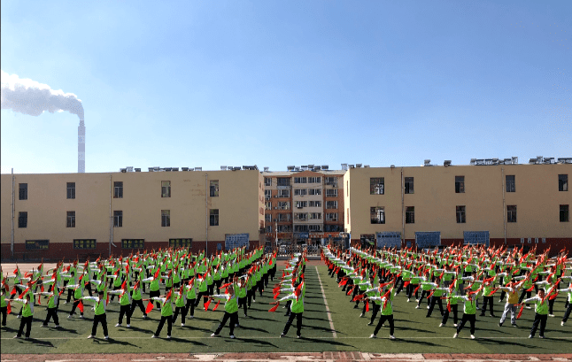 寻找身边的师德典范11包铝小学肖利不忘党员初心践行教师职责