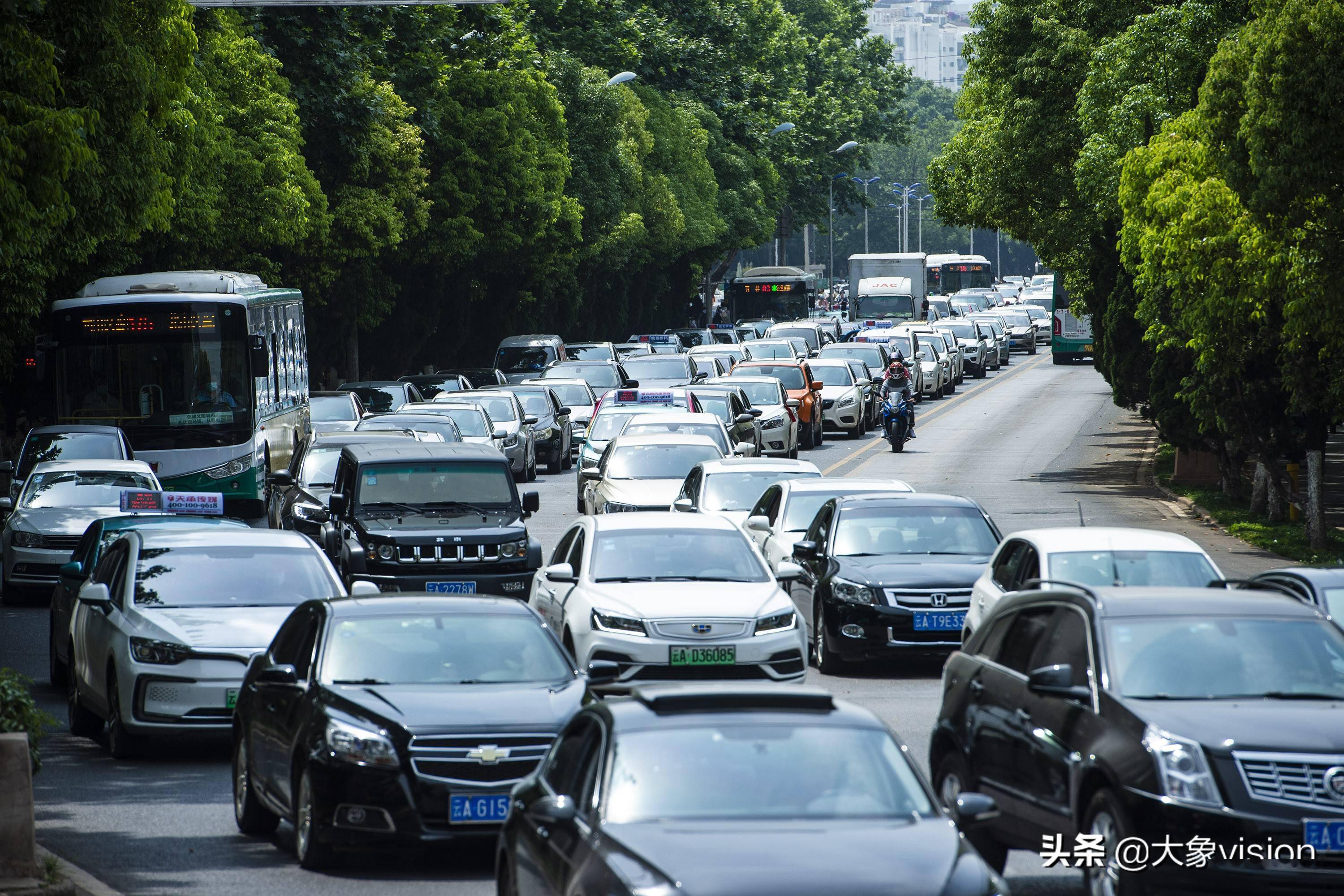 昆明校场路图片