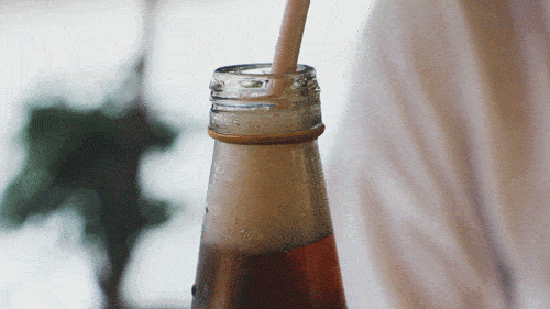 *-我们都爱风油精味的沙示近日被朋友在群聊和票圈刷屏了!才