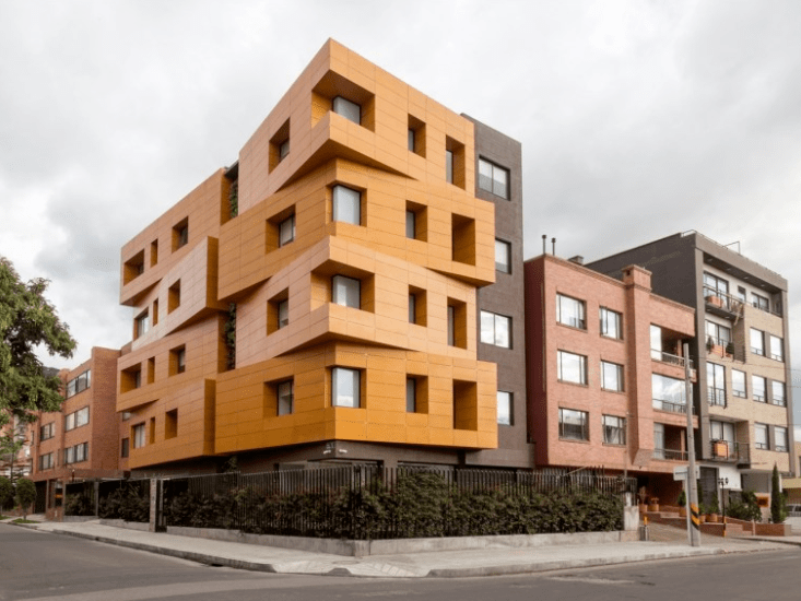 积木搭建的老年医学之家_建筑物