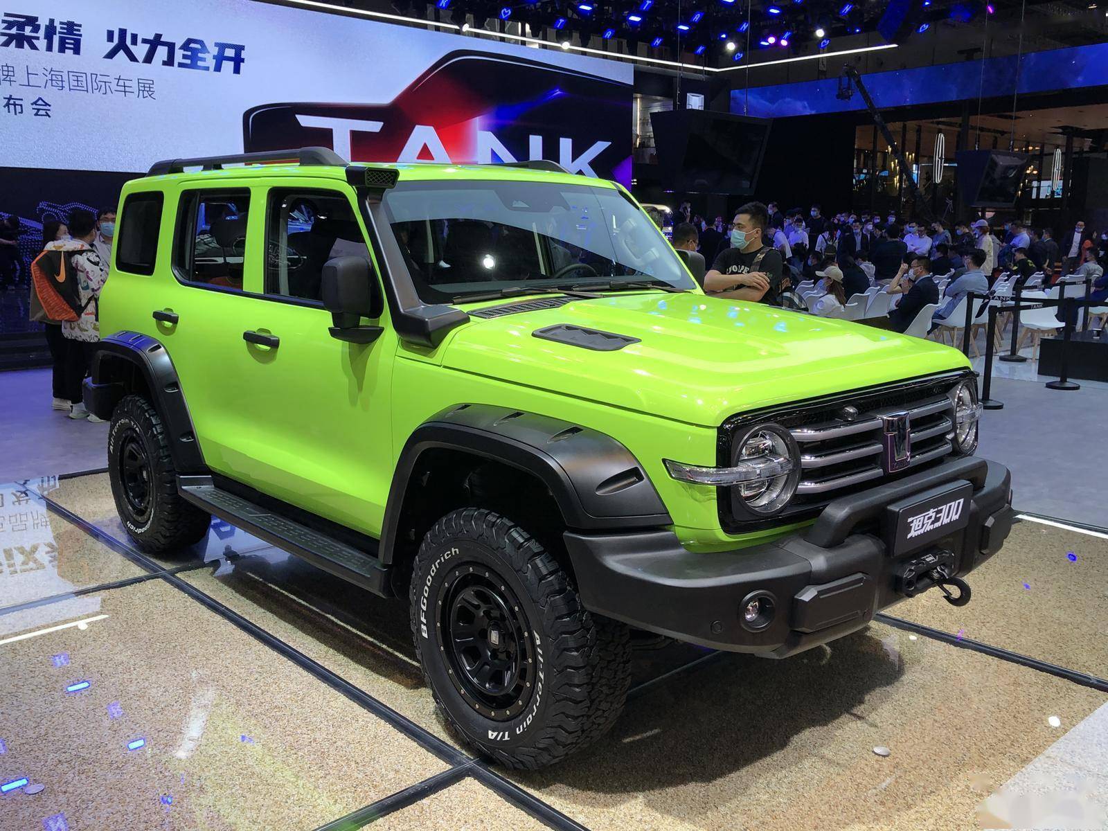 改装版坦克300实拍,宽体车身 绞盘,真霸气_搜狐汽车_搜狐网