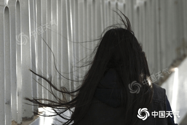 北京城区已现风沙 大风连刮三天原因为何?