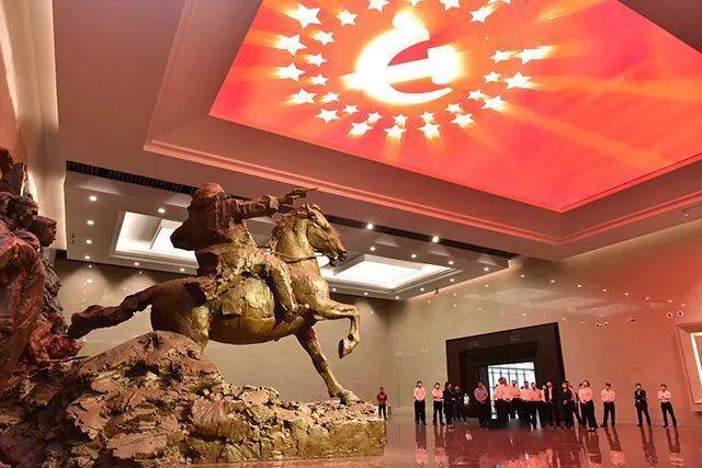 上蔡县委理论学习中心组到杨靖宇将军纪念馆开展红色教育活动
