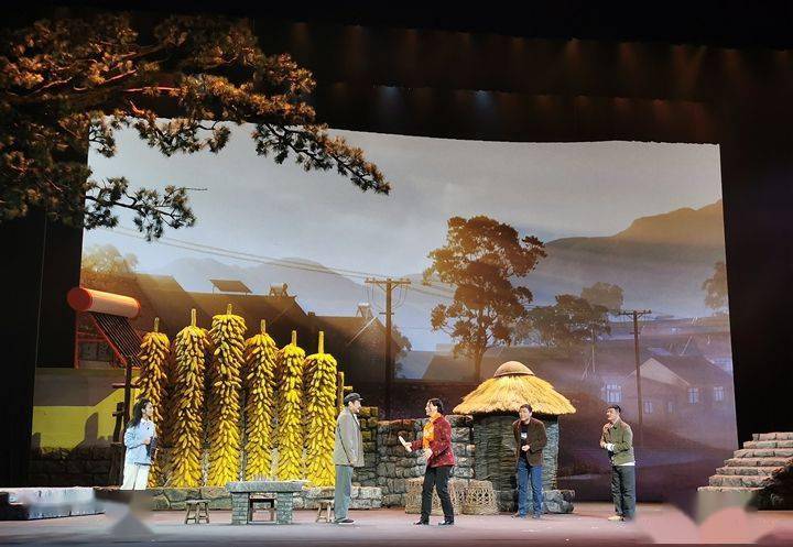 脱贫话剧青松岭的好日子首演深入人心