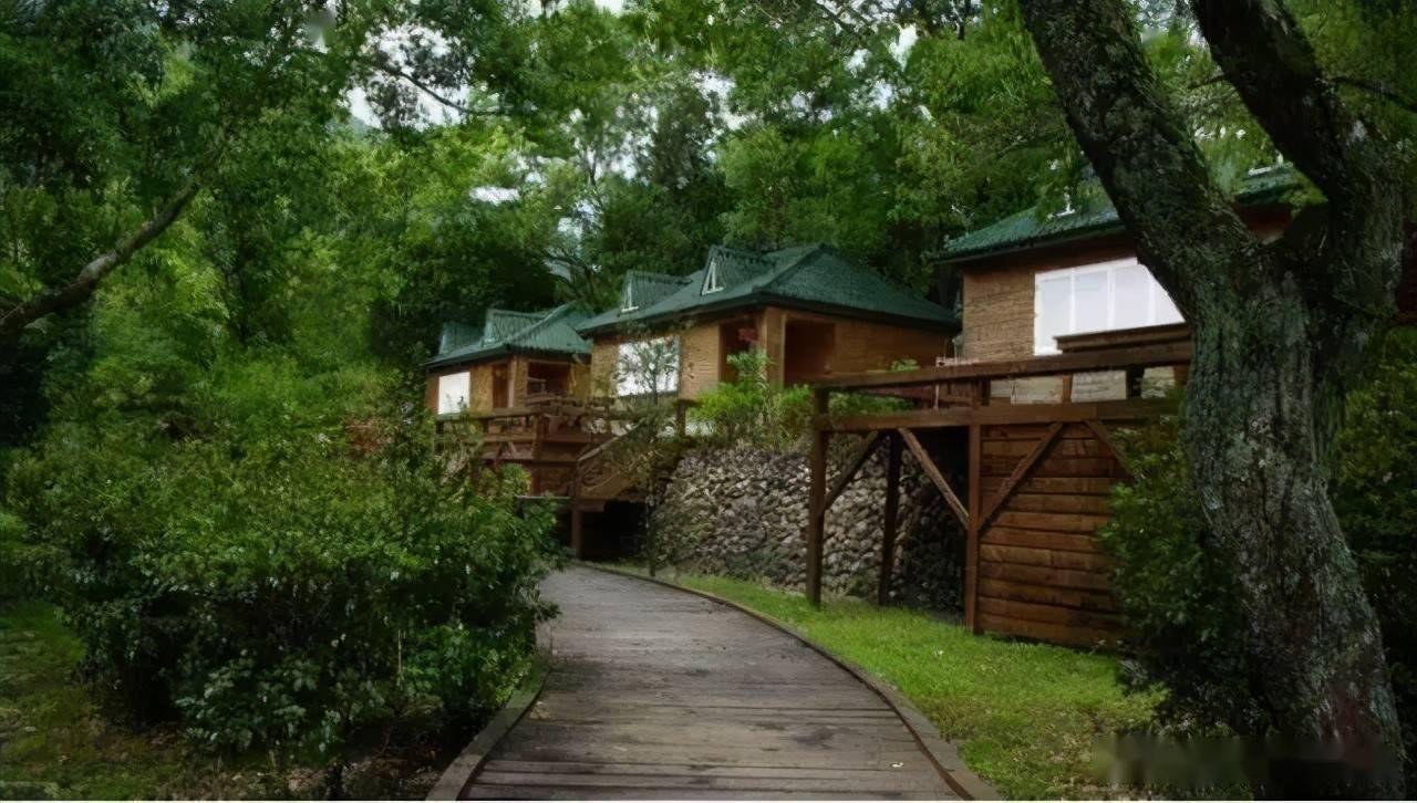 (歇马农庄)(山地公园)下面,小编给各位隆重介绍4月下旬刚刚开园的汉山