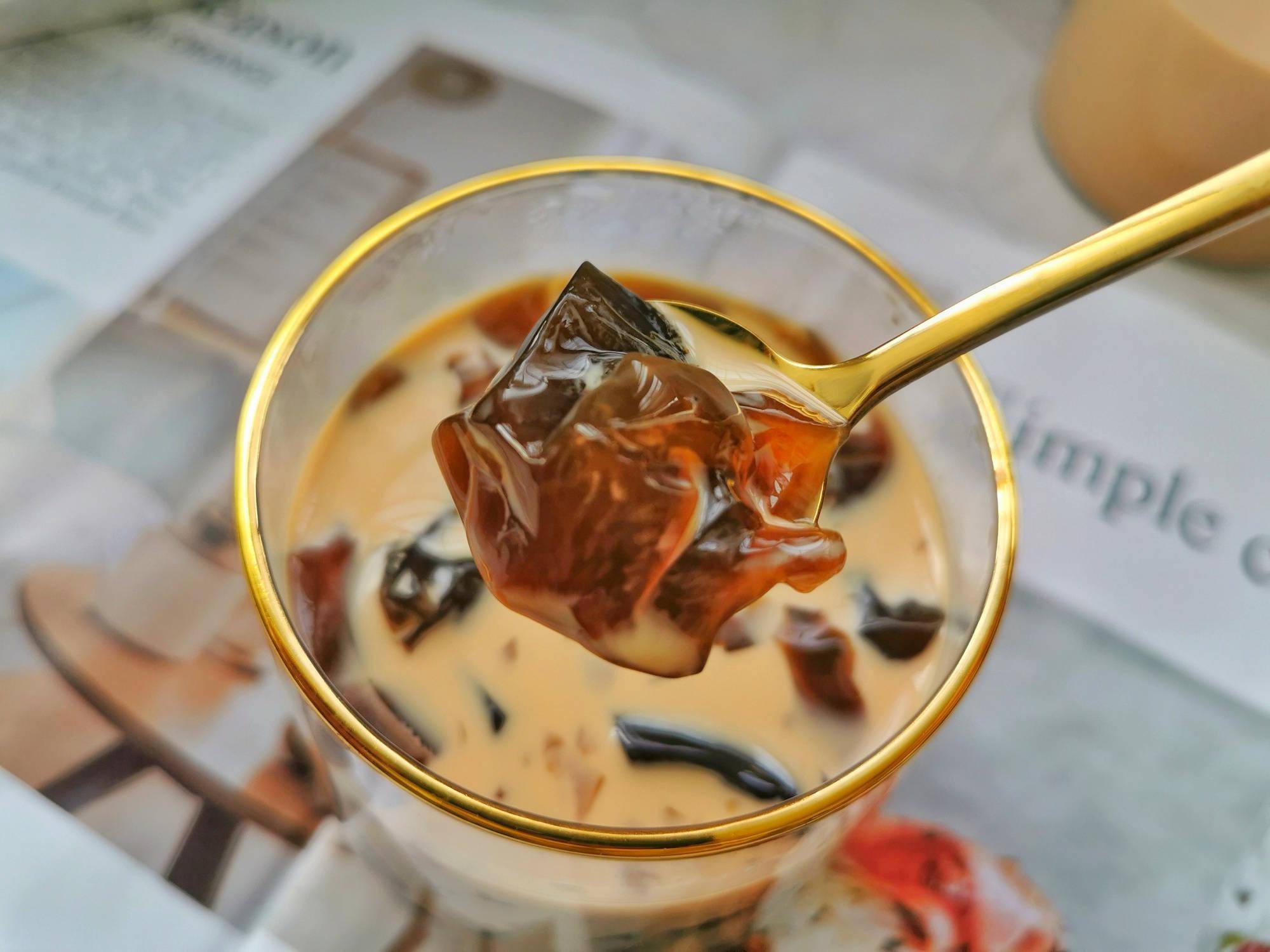 一点点同款咖啡冻奶茶,香浓爽滑,自己做干净卫生零添加,省钱了