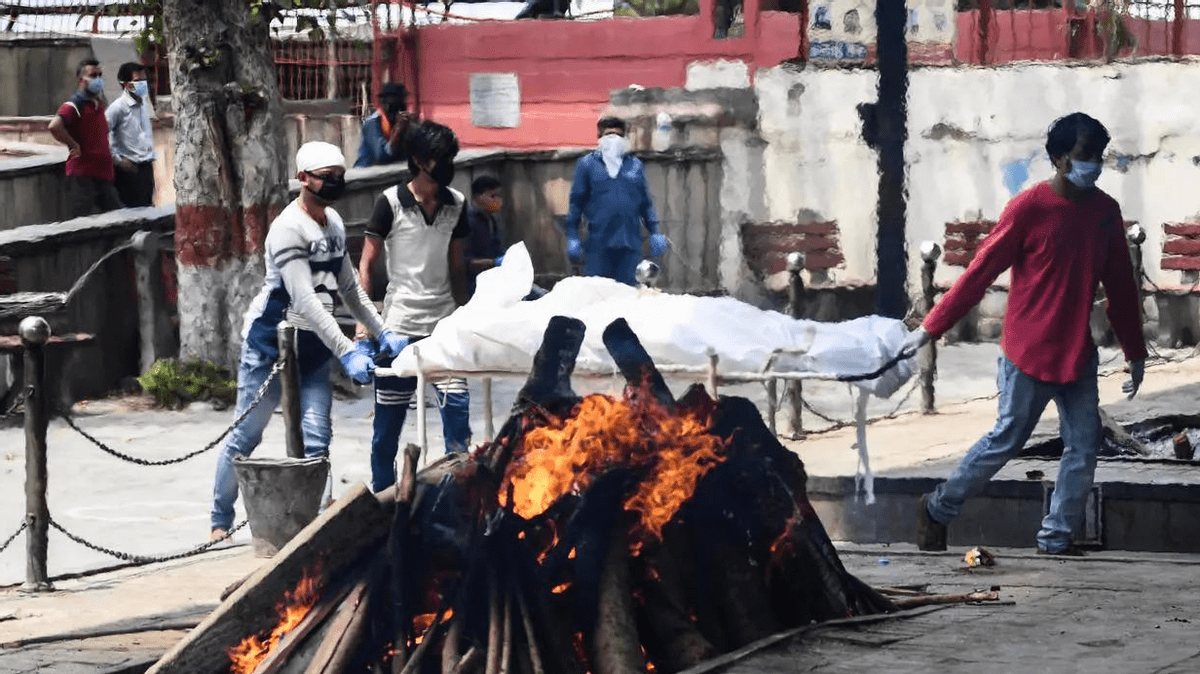 莫迪也拯救不了印度局势乱成一锅粥公园变成露天火葬场