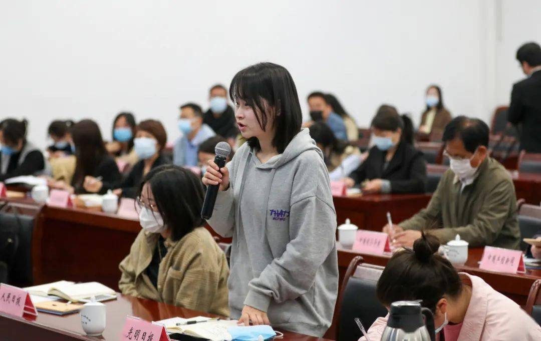 步什么程成语_丁字步正确站法是什么(3)