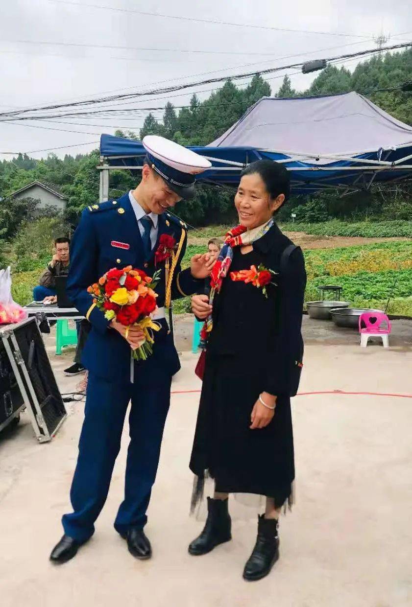 内江消防员的妈妈们