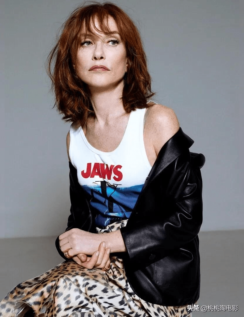 组图法国国宝级演员伊莎贝尔于蓓尔68岁花样人生