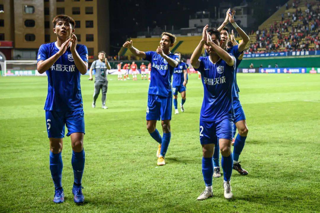 战报丨反击未果沧州雄狮零比二负于广州队