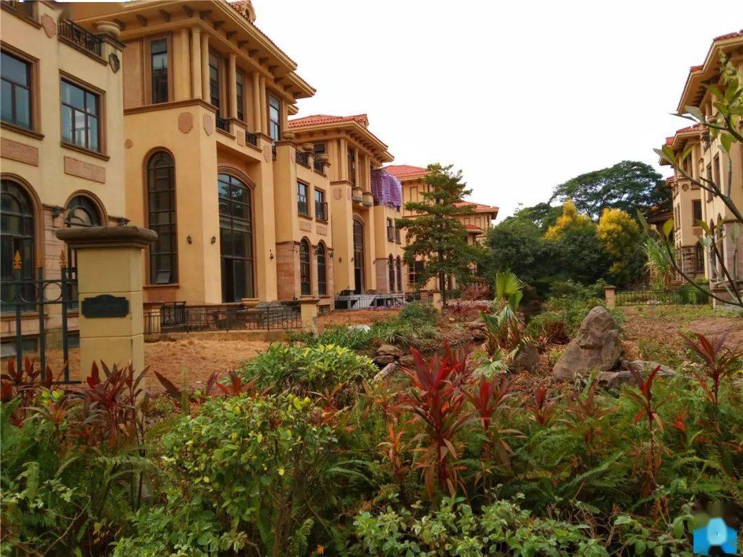 石湾沙河大桥旁的纯别墅小区你有朋友住这里吗