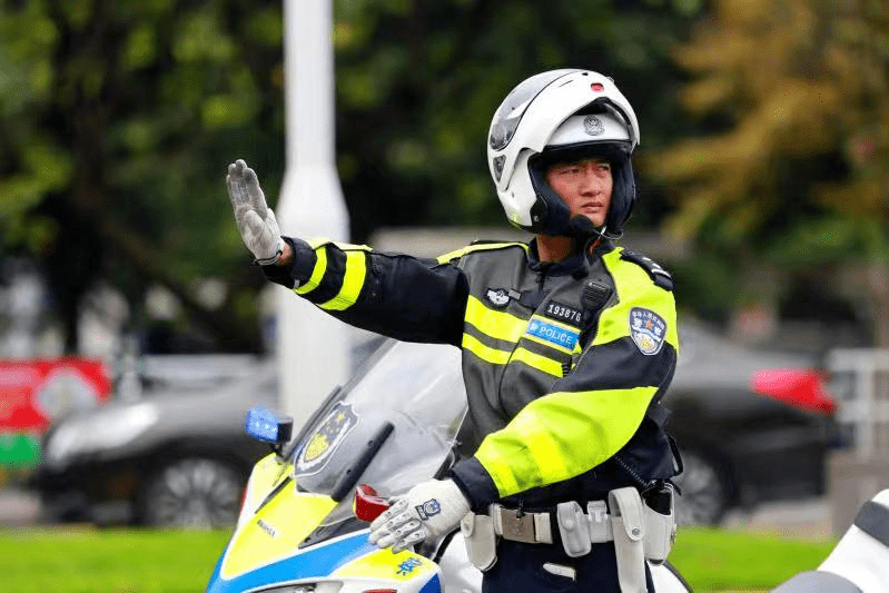 顺德政法铁军风采|李东青:铁骑精英,交通违法打击能手