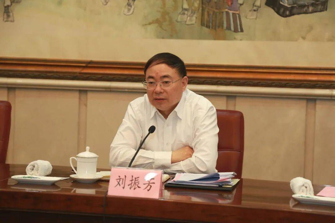 刘振芳调研山东铁路建设运营和环境治理工作