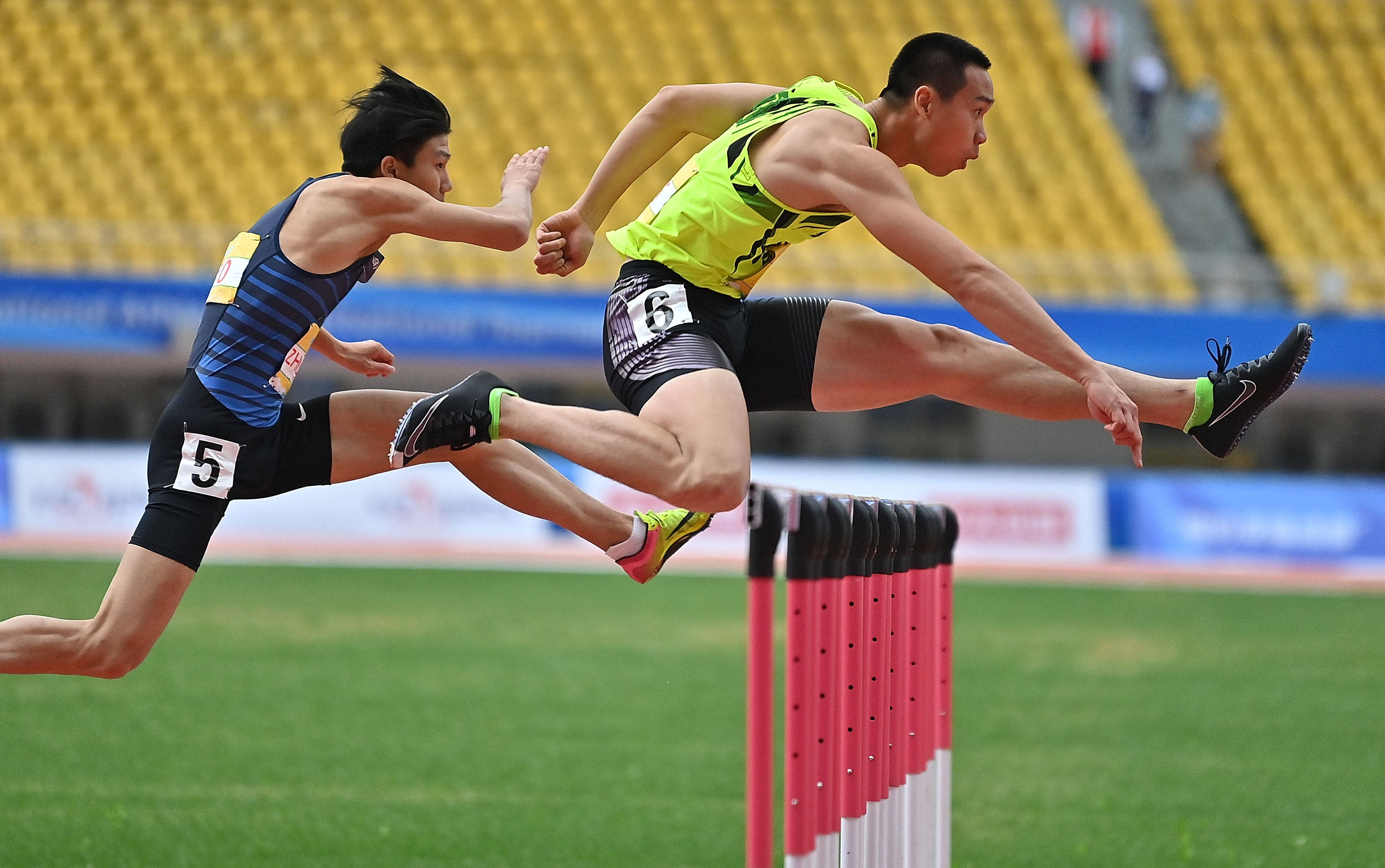 田径——"相约幸福成都"田径邀请赛:男子十项全能赛况
