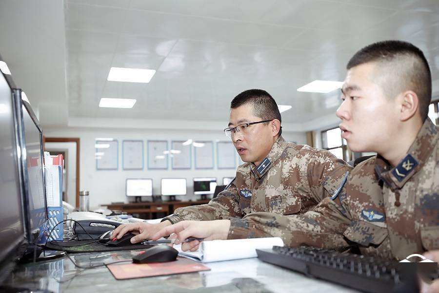 多兵种体系训练锤炼联合作战能力