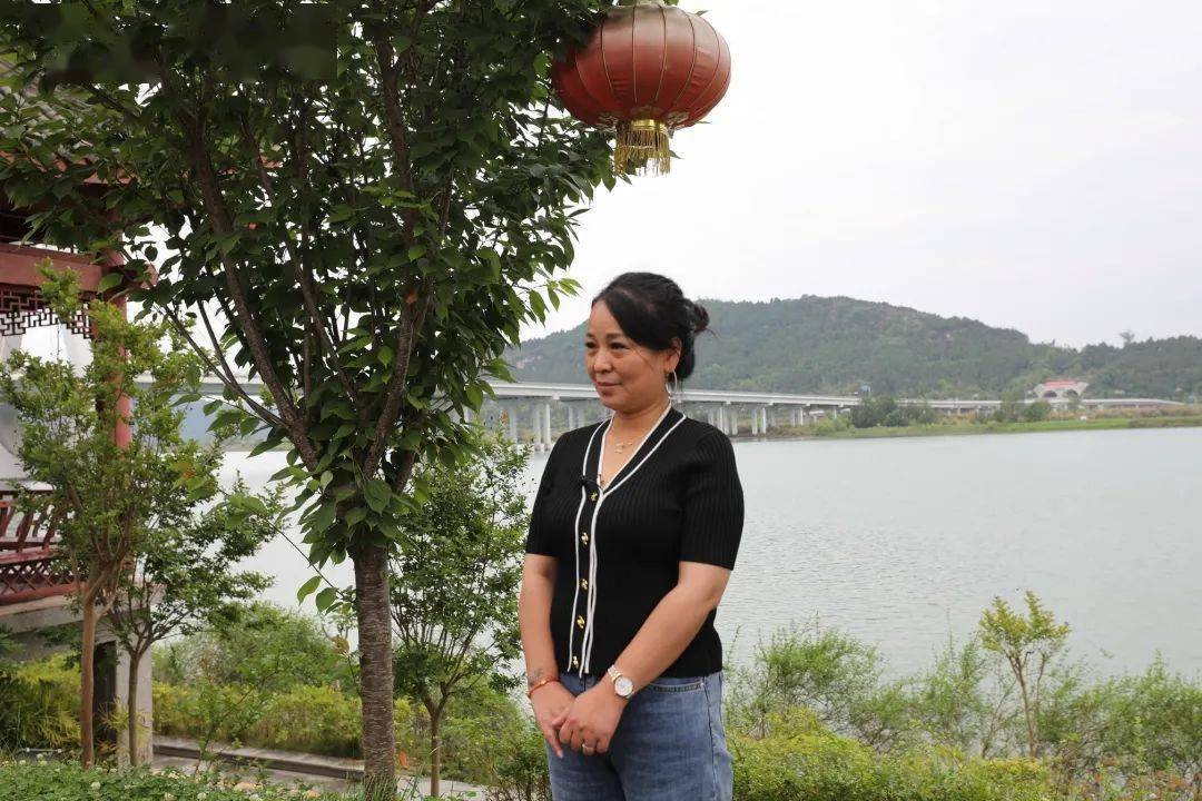 胡光全女儿 胡雪梅"百米冲刺"救援父子俩当时听到亲人的呼喊,快塑跑