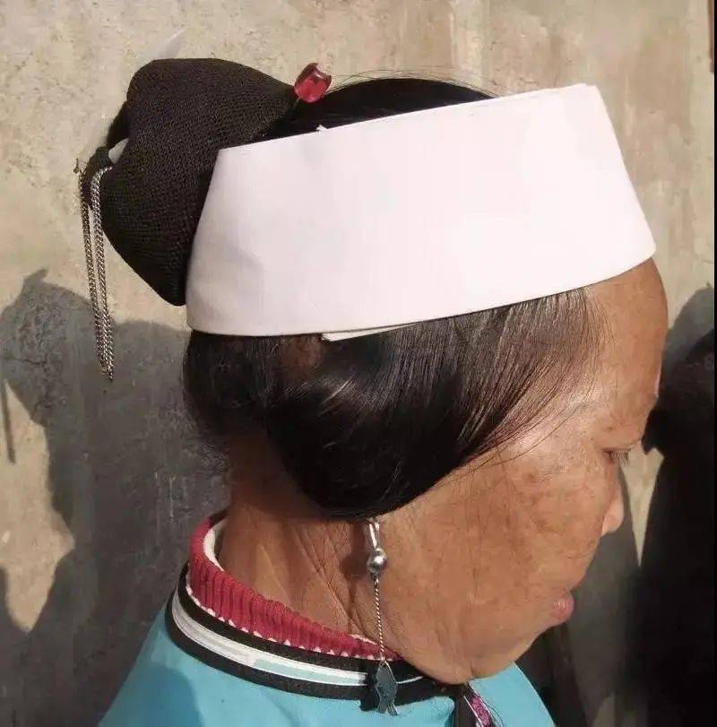 你知道这些关于屯堡女人的"头饰"吗?_妇女