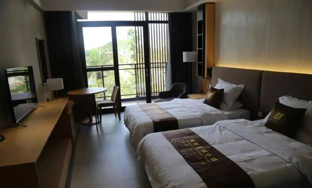 国家运动休闲特色小镇·五华足球小镇,位于球王李惠堂故里横陂镇联长