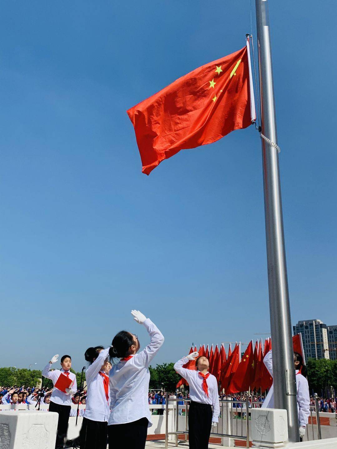 【盐城红领巾】红心向党 "章"显风采 ——建湖实小城南校区"红领巾