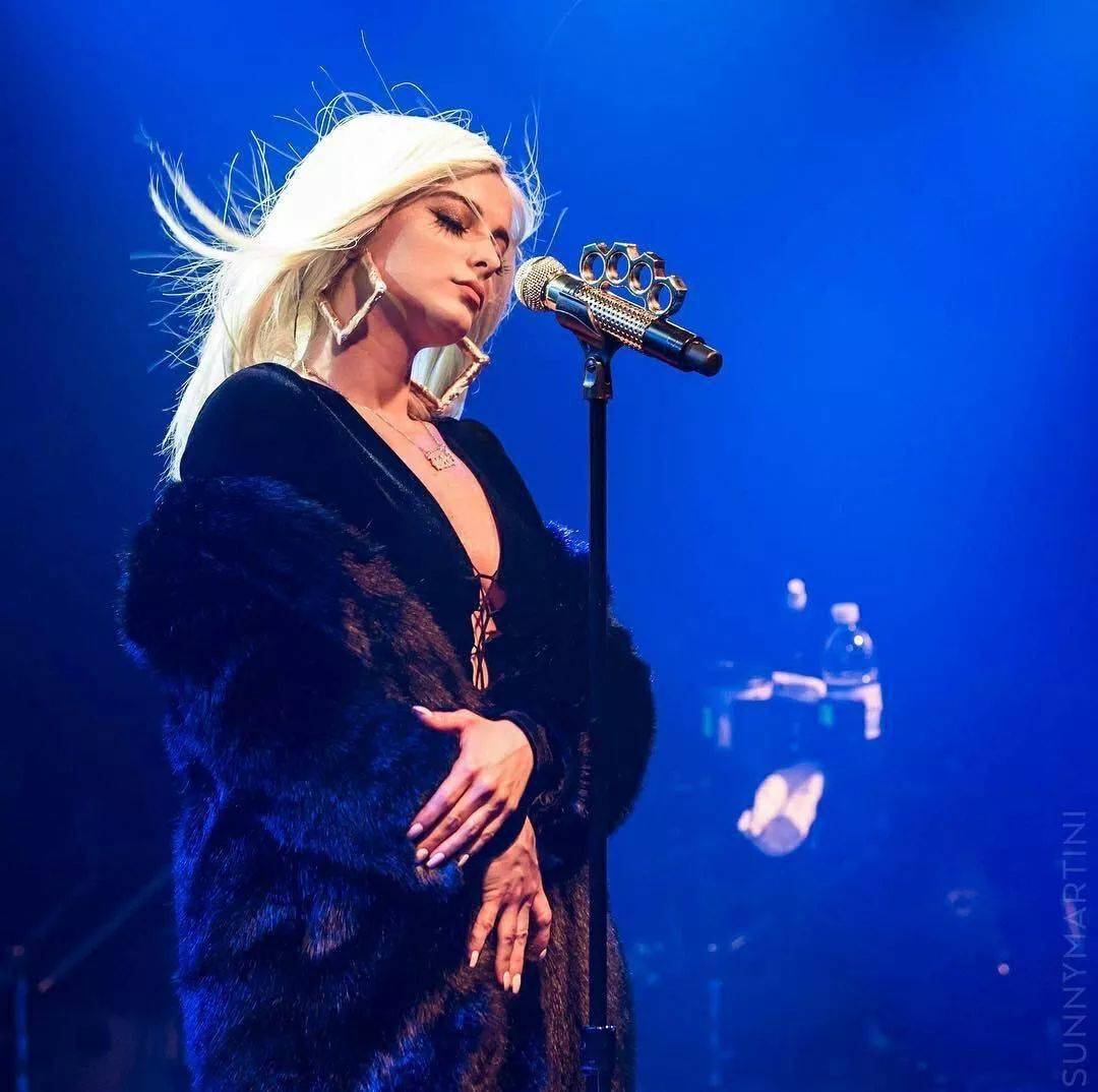 bebe rexha 扬言想哭,伤心好难受!