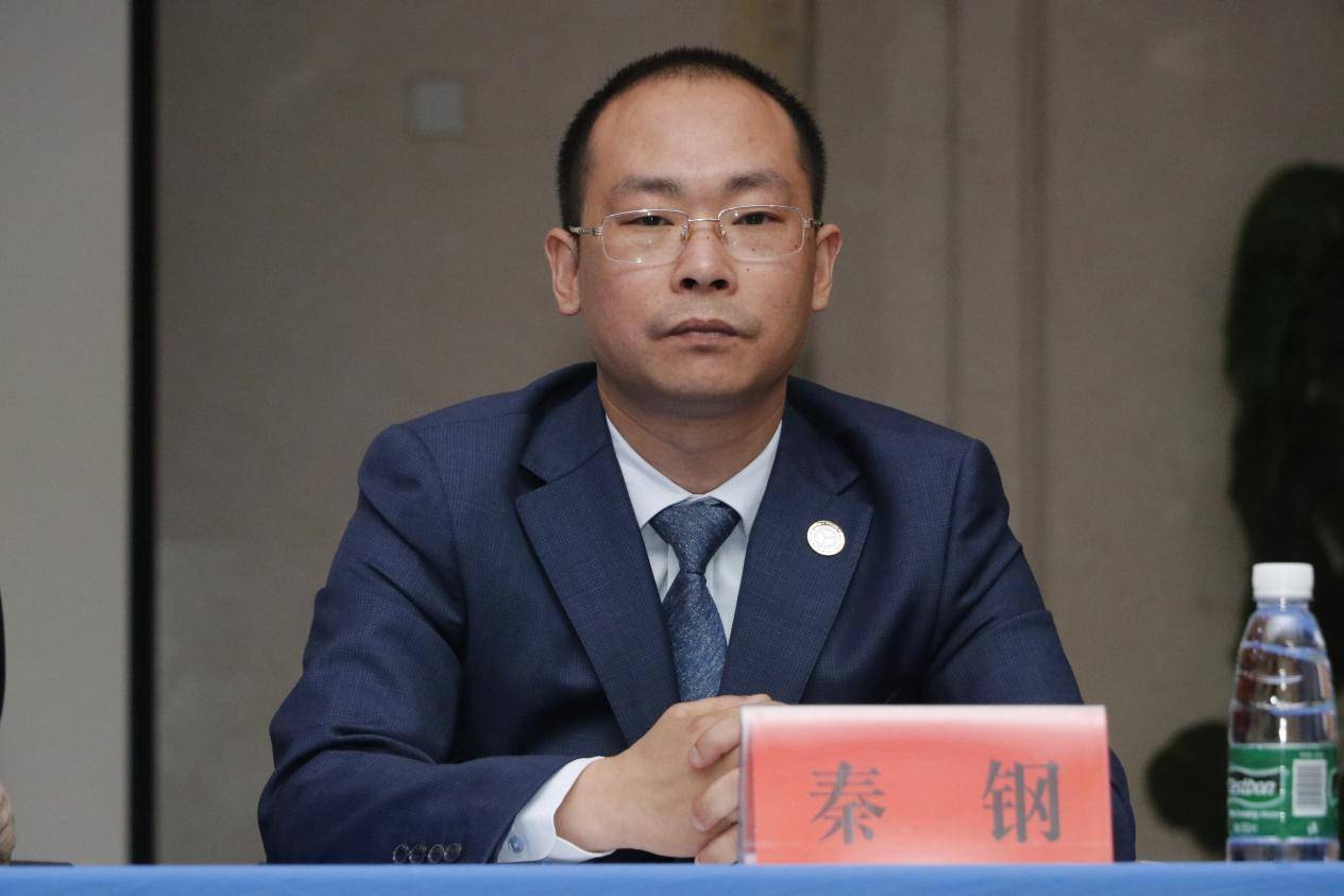 2021年青年普法志愿者法治文化基层行首场活动在荆州江陵中学举行