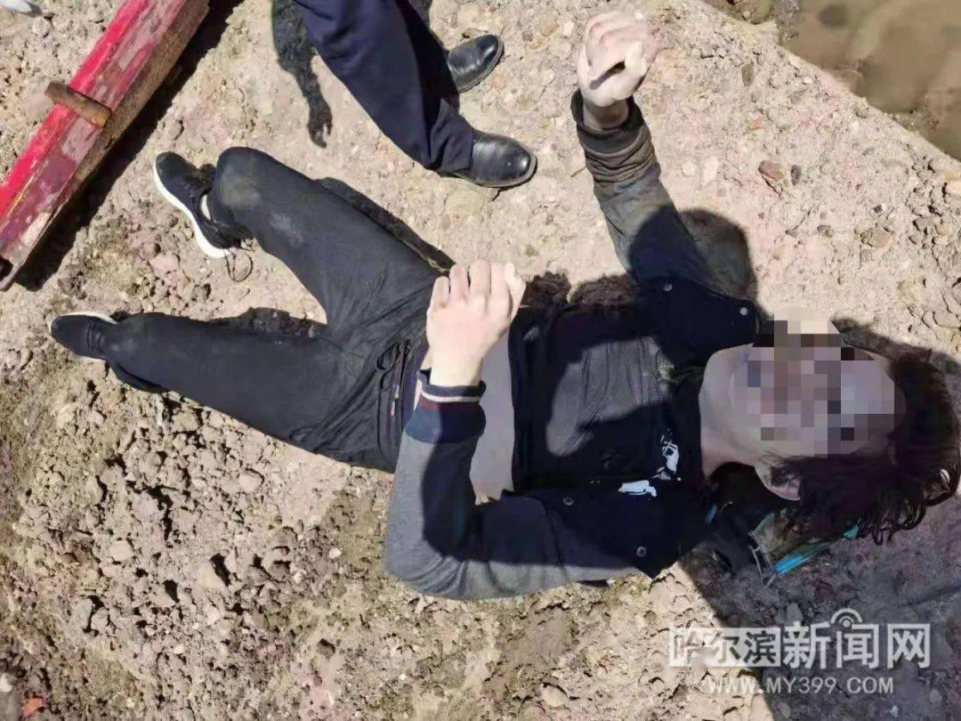 道外江邊發現年輕男性浮屍,頭部有傷口|警方尋找知情者_死者