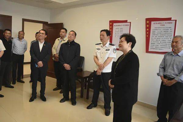 5月18日,省委组织部副部长,老干部局局长,离退休干部工委书记龚健带队