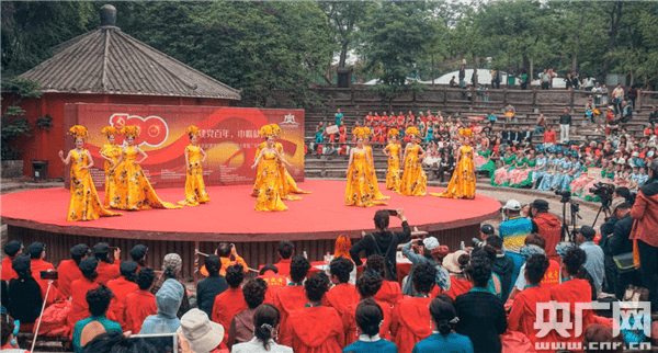 建黨百年巾幗獻禮開封市慶祝建黨100週年模特大賽暨廣場