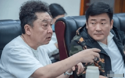 70岁姜昆罕见与于谦同框,与德云社和解了?