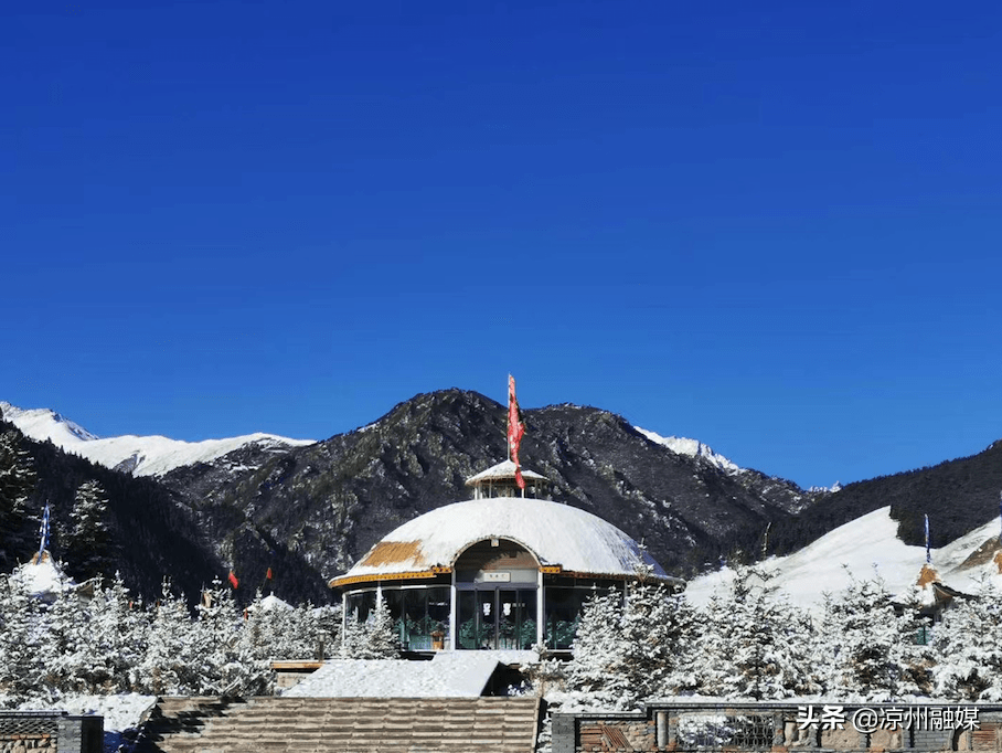 每年夏日都能來冰溝河看飛雪～_景區