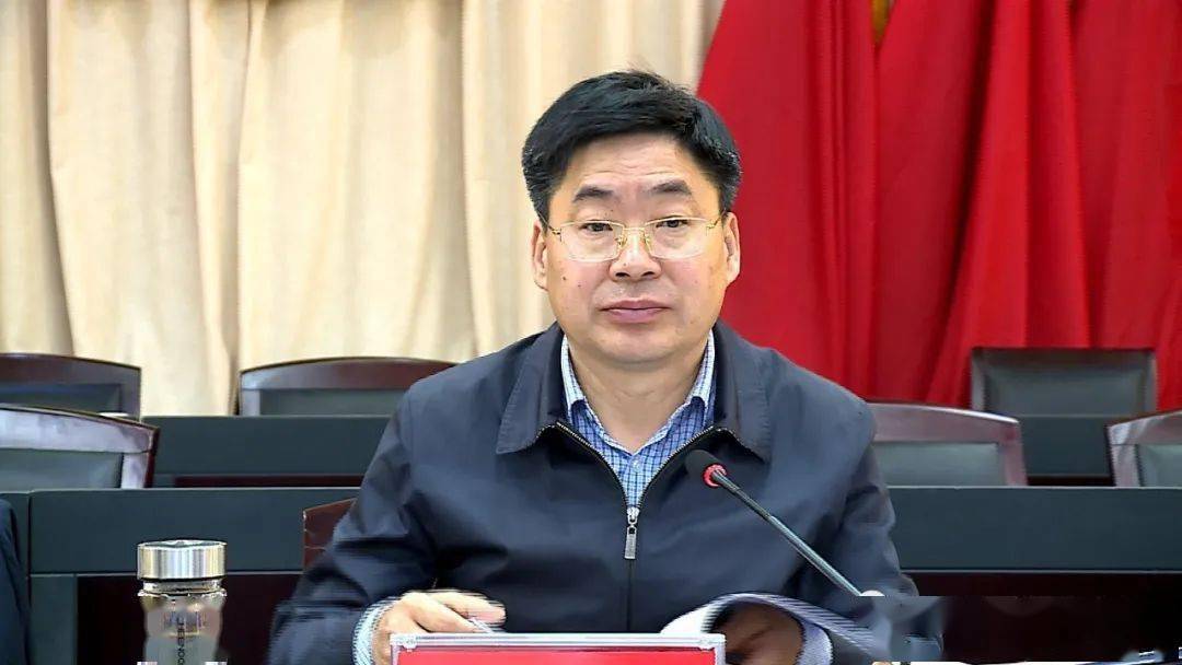 县政府副县长,县公安局局长刘雪岭安排部署了双拥创建各项工作.