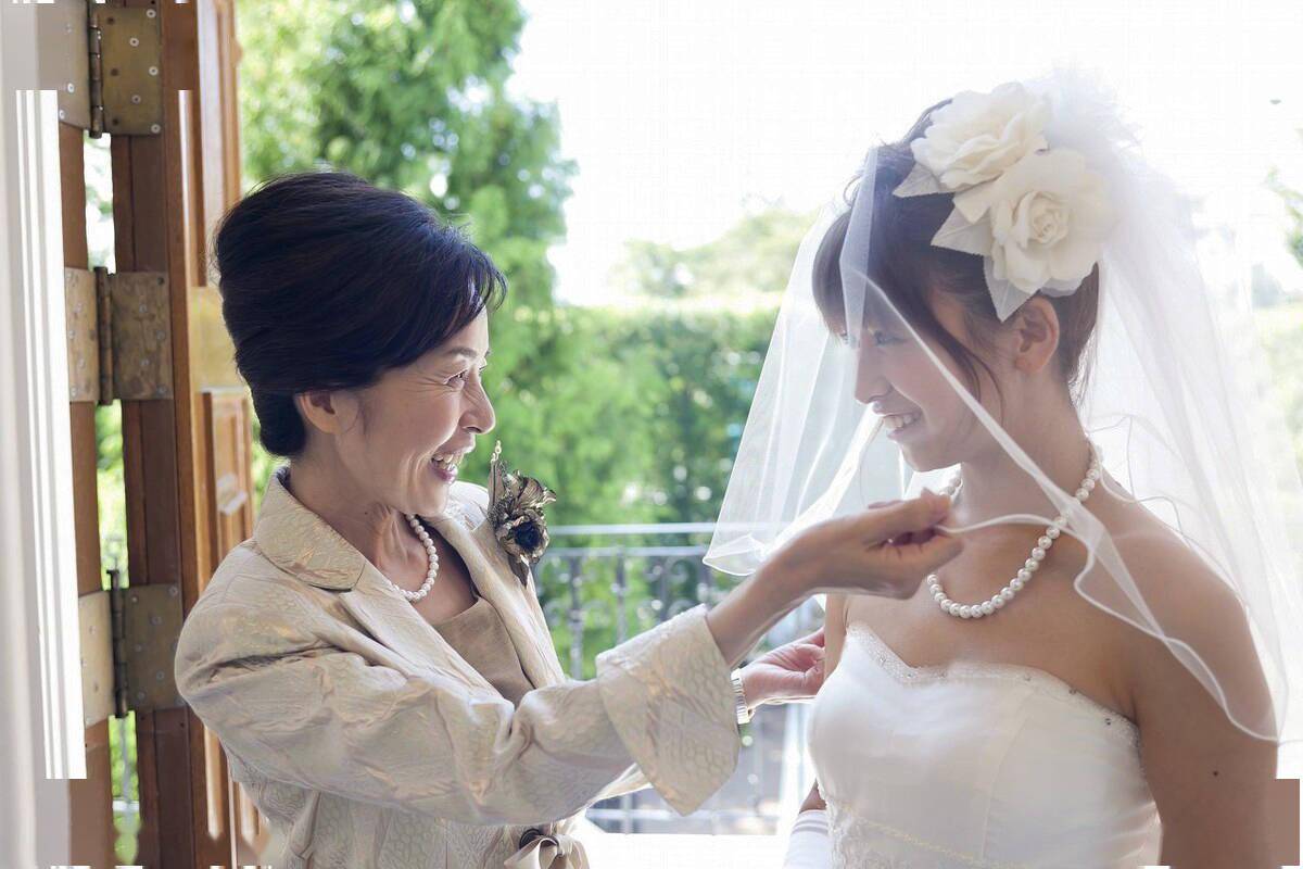 婚礼上婆婆当众炫耀儿子娶媳妇没花钱新娘当场宣布退婚