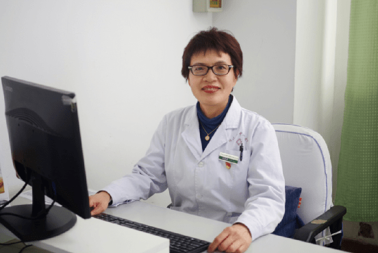 教授,主任医师,鞍山市中心医院妇产科主任兼妇科主任,硕士研究生导师