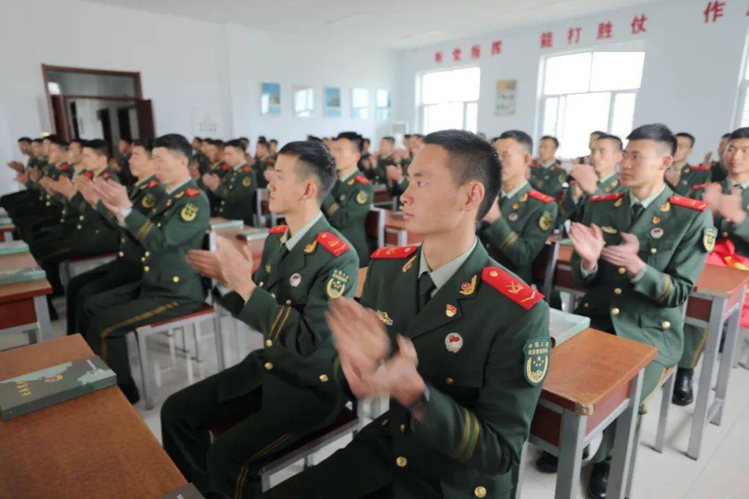 武警部队党史学习教育宣讲团来了