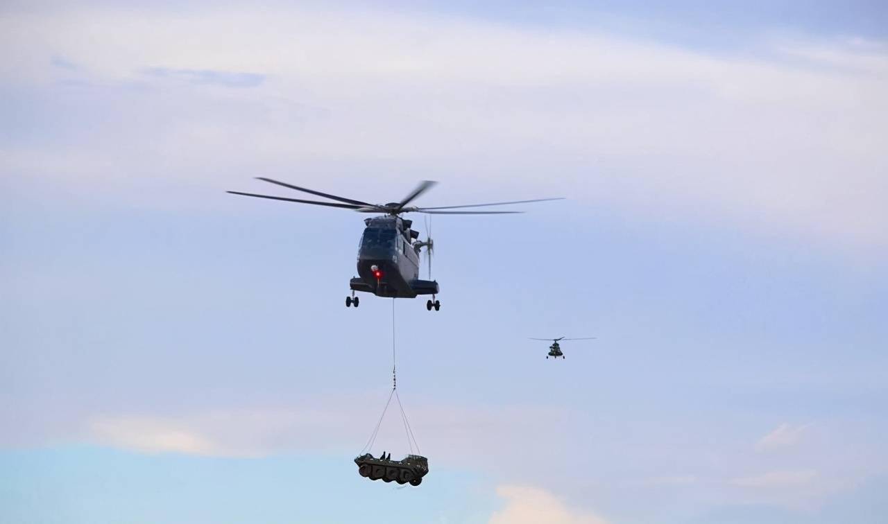 中国最大的重型直升机图片