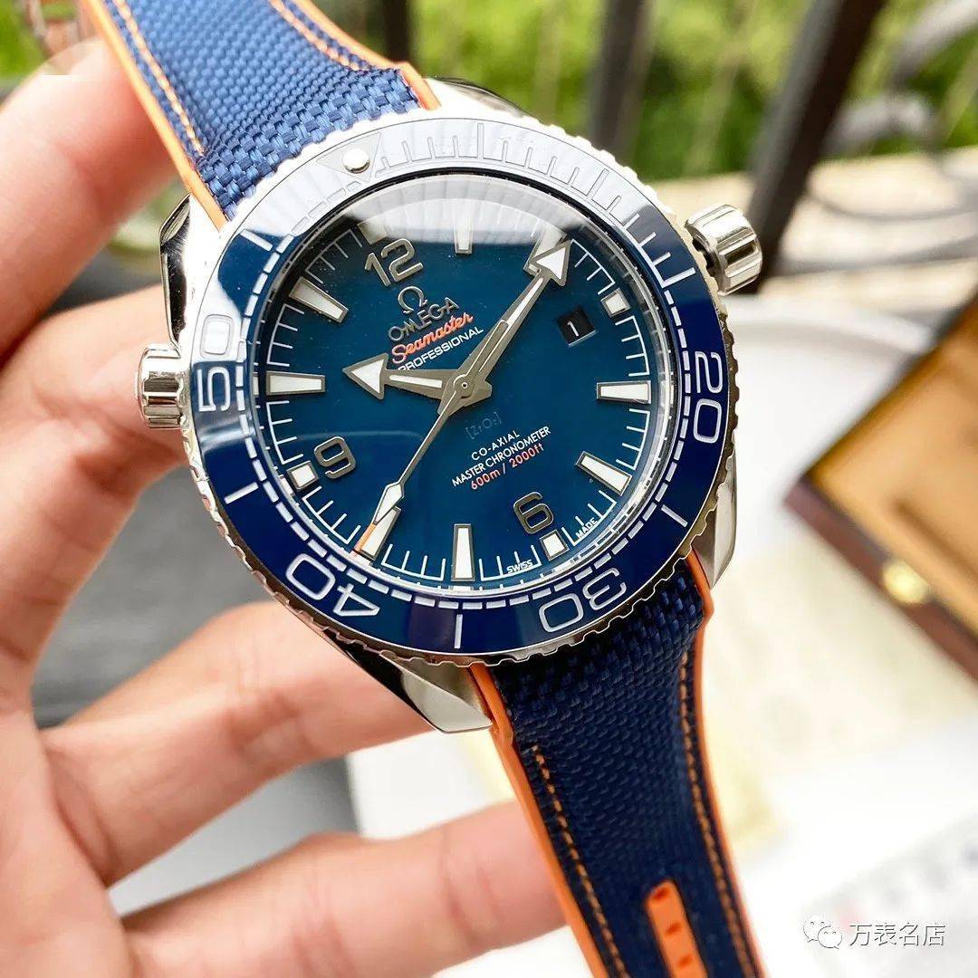 广州哪里买手表便宜还质量好的 570866c389244fef87ca630fab301b27.jpeg