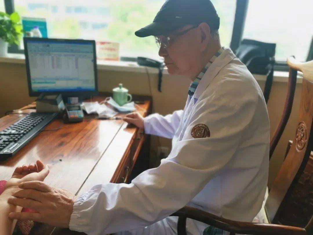 这种难缠的常见病怎么治?_傅学铨