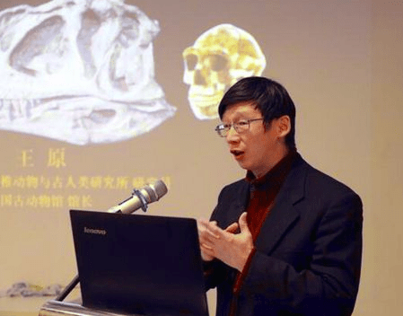 所副所长,国际知名恐龙专家,目前世界上发现并命名恐龙最多的科学家