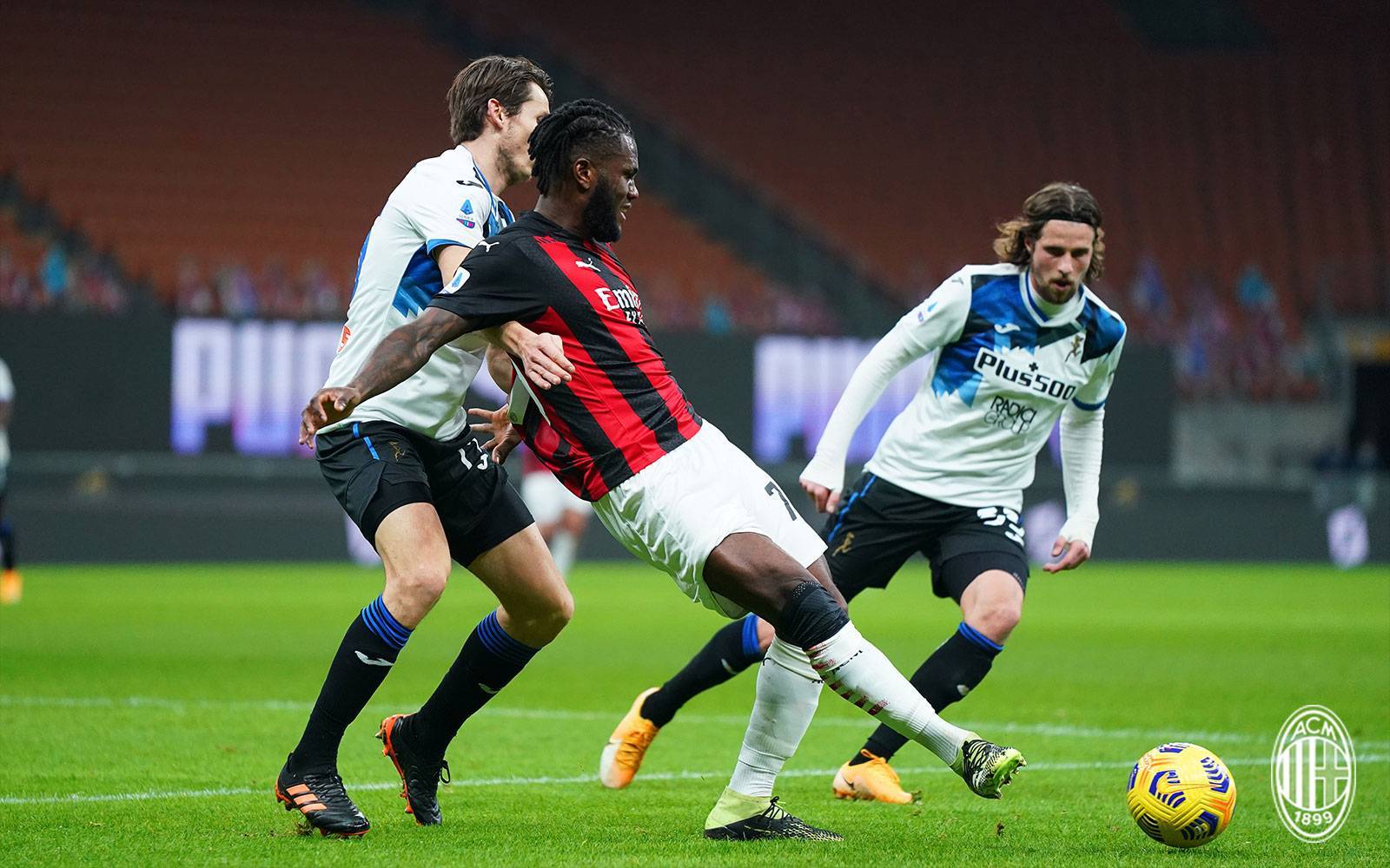 红军尤文米兰蓝军全部拿到欧冠席位,跟欧超联赛有关系?