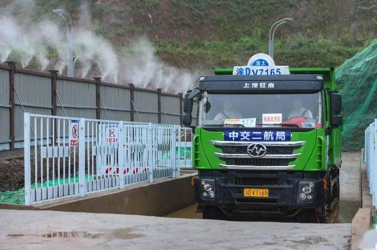 重庆公布建筑渣土专项整治首批典型案例_运输