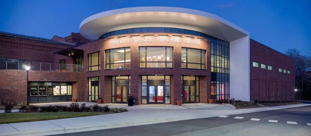 留学选这些学校,上学期间也能挣钱,毕业好就业!