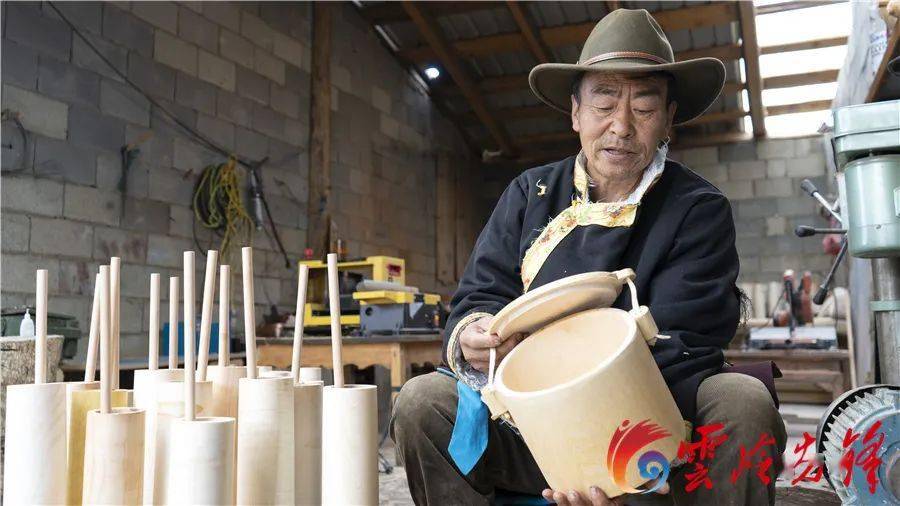 雪山下的铁木兄弟