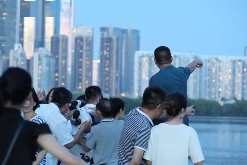 广州|太美了！罕见的? “超级月亮”+“月全食”！一大波美图来了