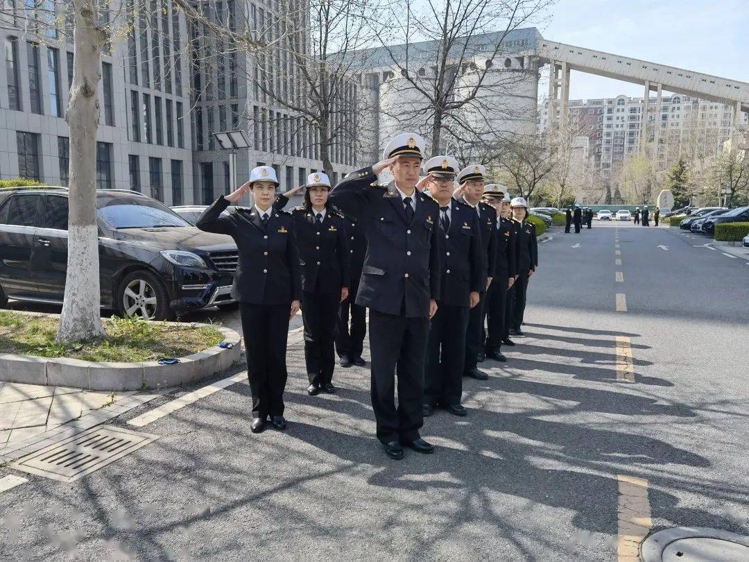 沙场点兵学军铸魂大连海关总关机关队列训练考核纪实