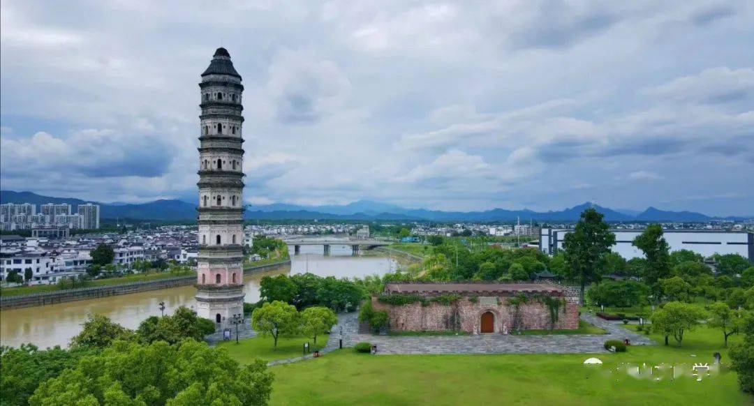 徽州区蔚蓝的晴空