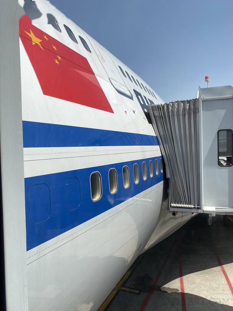 飞一次少一次!拔草国航744空中女王商务舱,当天航班几乎全满