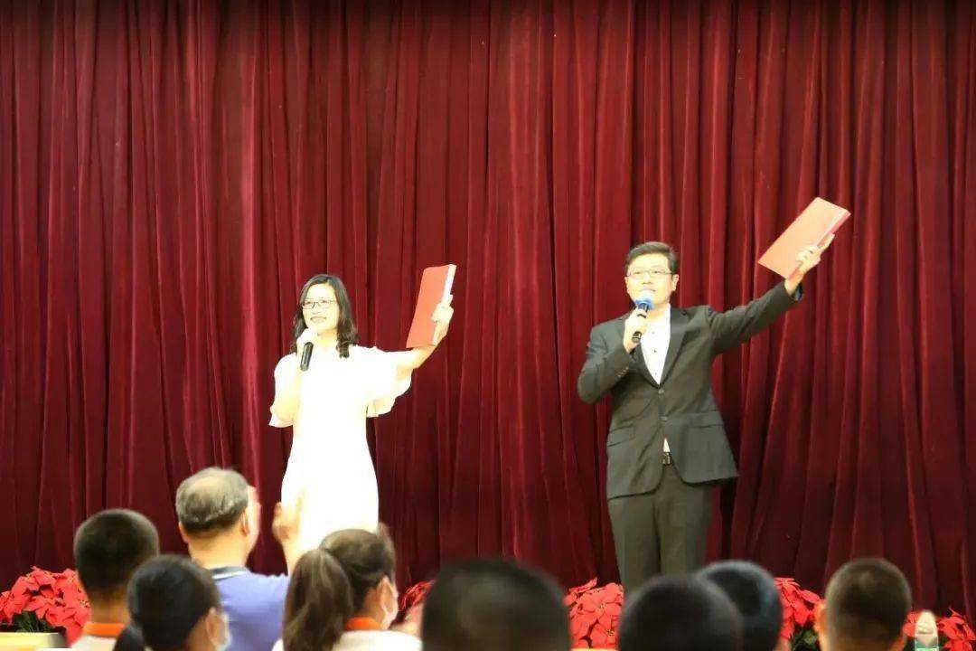 感党恩 跟党走 "巡回演讲活动第八站走进塘沽十四中学